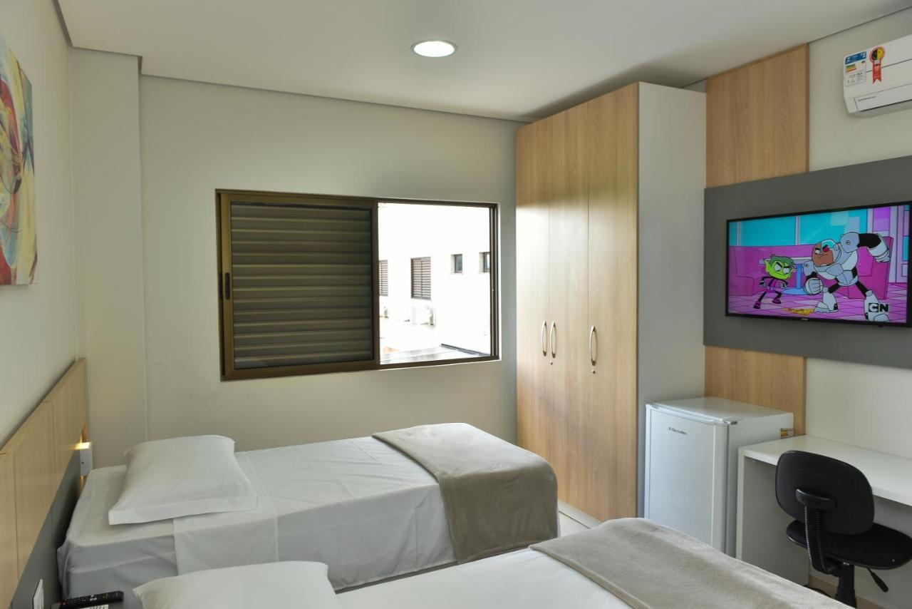 Hotel Plaza Garden 카스카벨 외부 사진