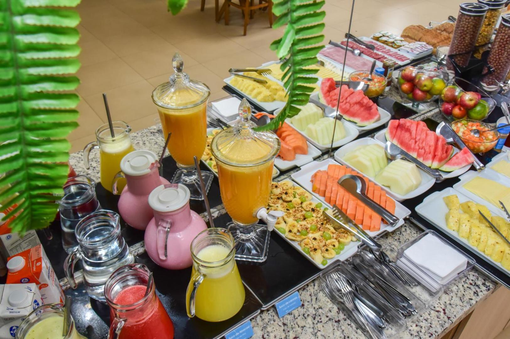 Hotel Plaza Garden 카스카벨 외부 사진